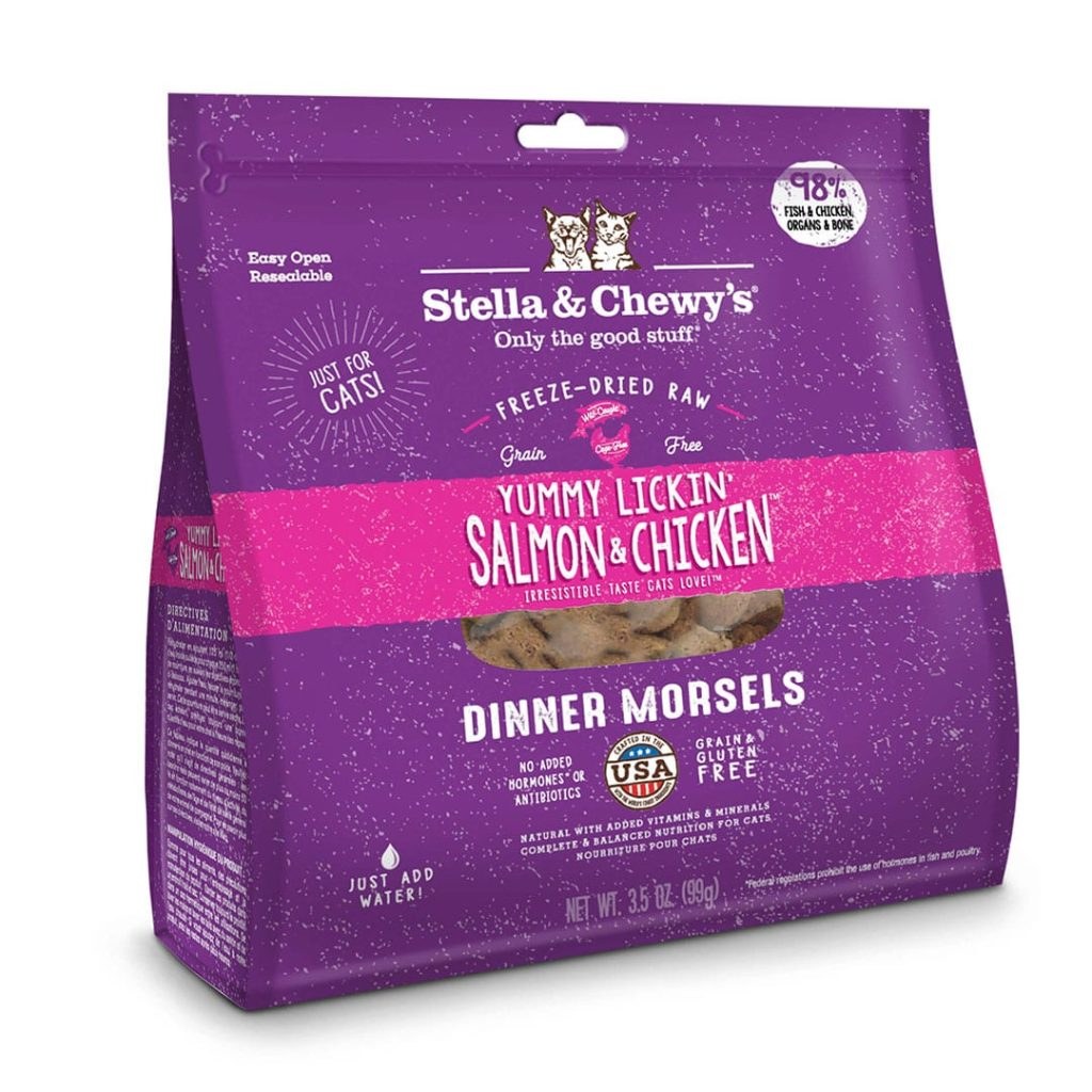 Picture of: Yummy Lickin’ Salmon & Chicken Freeze-Dried Raw Dinner Morsels